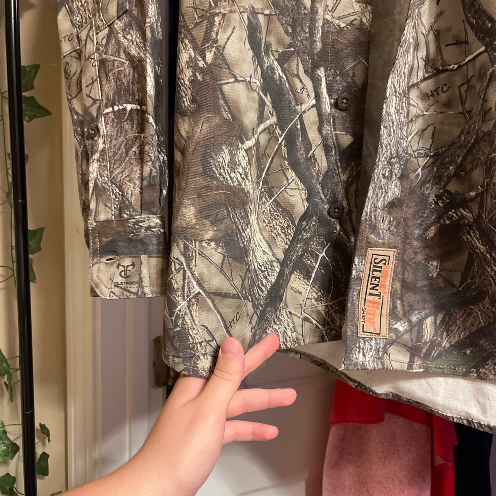 Mens Camo Button Up - Picture 2 of 8